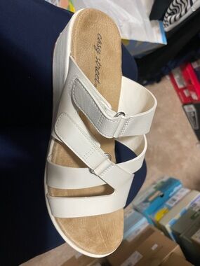 easy street White Triple-Strap Adjustable Slide Sandal
